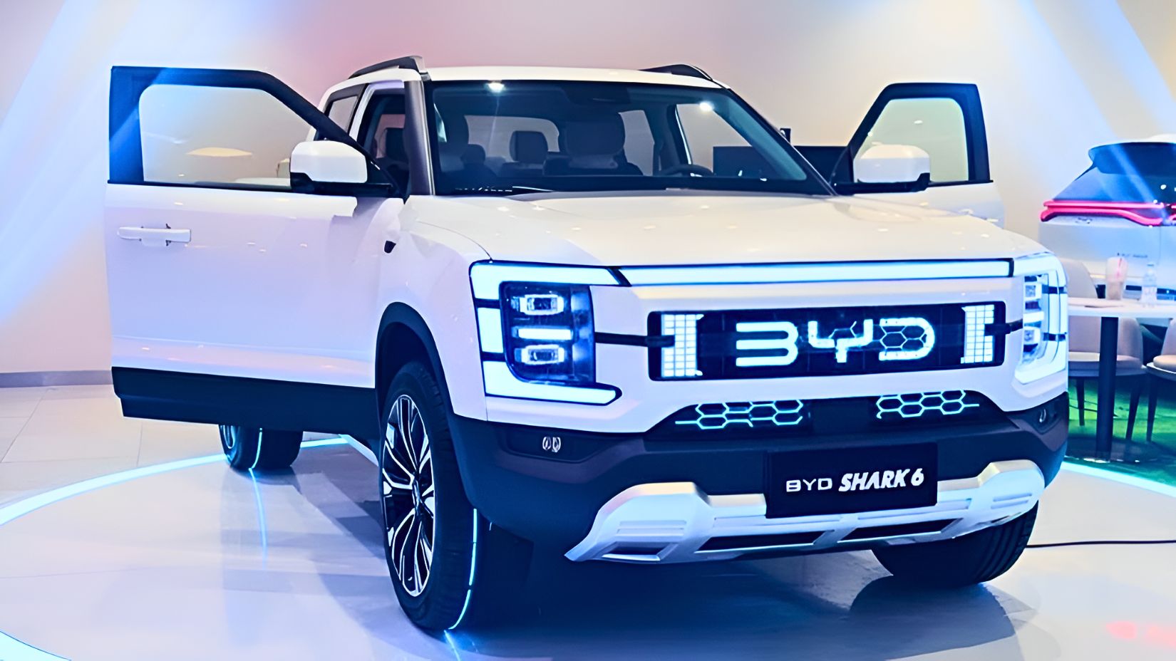 2025 BYD Shark Pickup Review Hybrid Power Rugged Performance & High-Tech Features